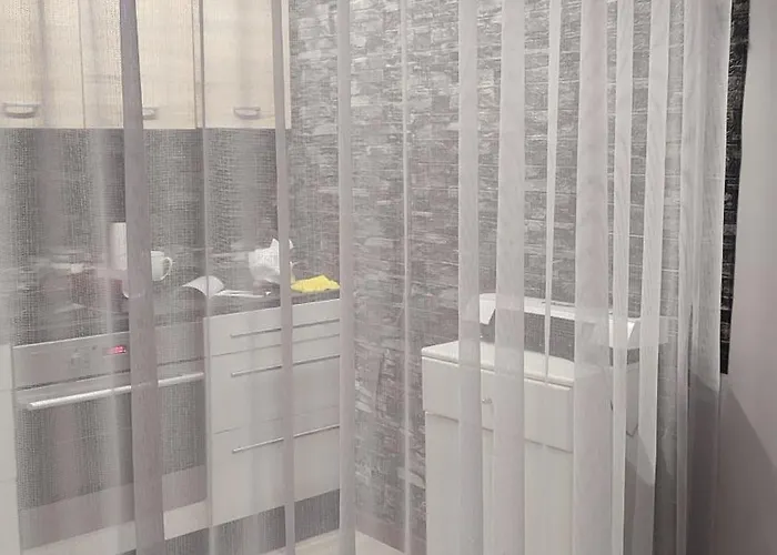 Blue House 2 アパート