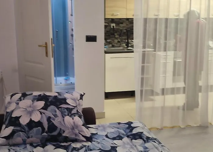 Blue House 2 アパート